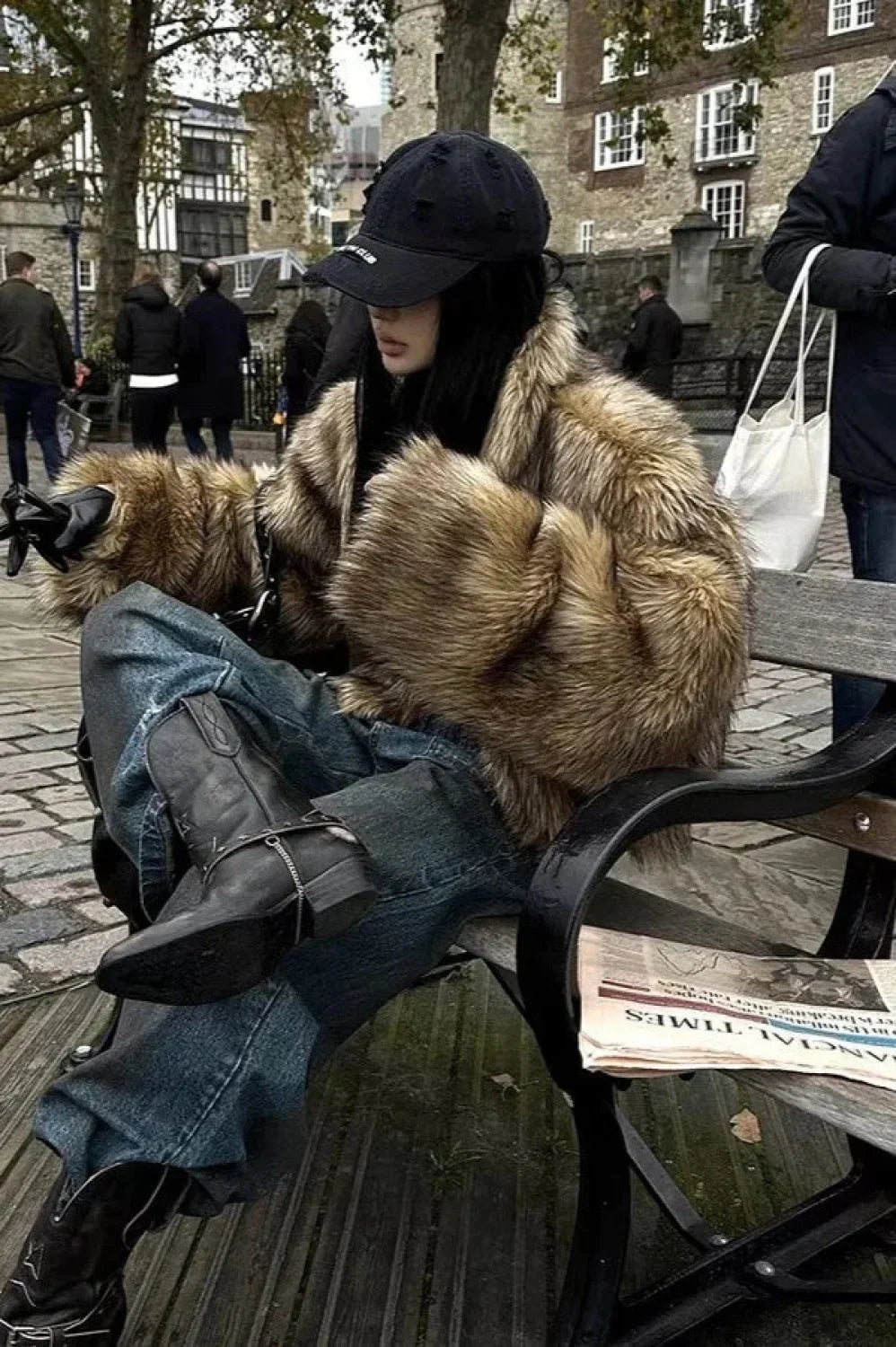 Luvik | Tekokarhu -turkki lämmin takki