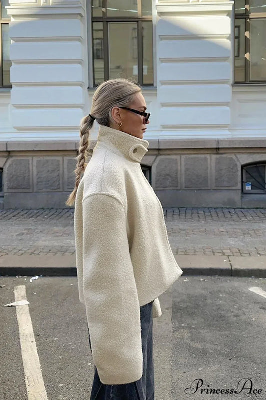 Luvik | Pystykaulus Sherpa-takki