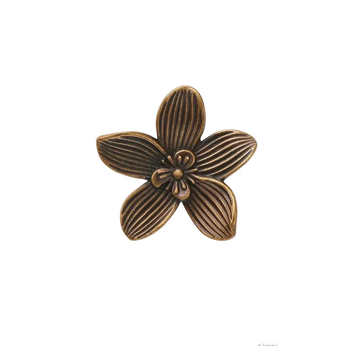 Single Hole Creative Petal Cabinet Knobs Furniture Handles Drawer Pull | Luvikno