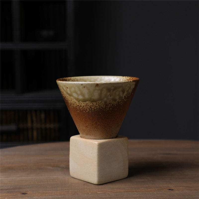 Grovt keramikk kaffekopp med base konisk couture kopp & base sett | Luvikno