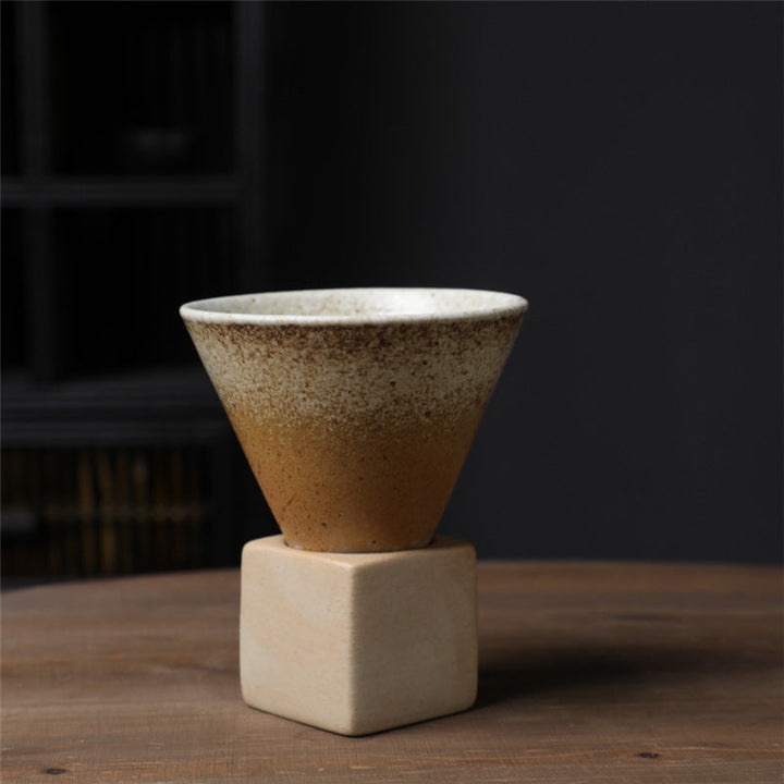 Grovt keramikk kaffekopp med base konisk couture kopp & base sett | Luvikno