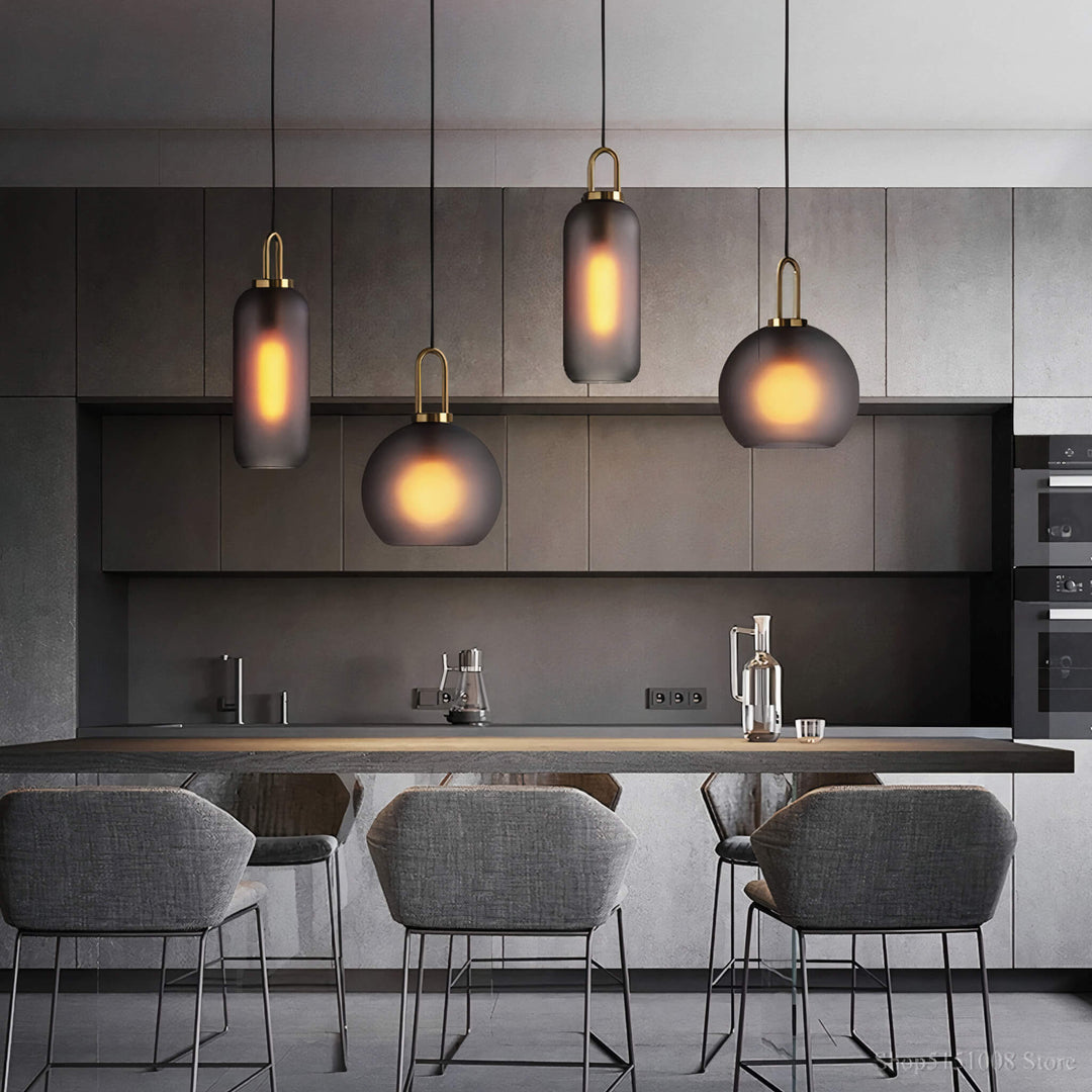 Røykfarget Glass Pendellampe – Industriell Taklampe for Kjøkken, Spisestue & Stue | Luvikno