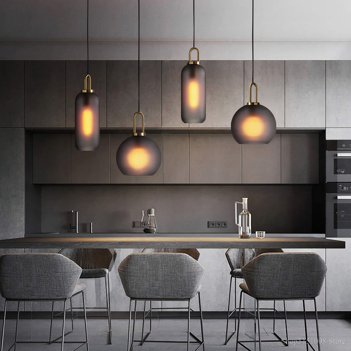 Røykfarget Glass Pendellampe – Industriell Taklampe for Kjøkken, Spisestue & Stue | Luvikno