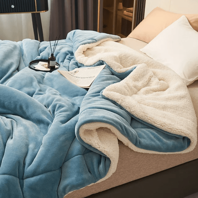 Luvikno | SOFTHUG LUXE – Plysj Flanell Fleece Teppel for Komfort & Stil