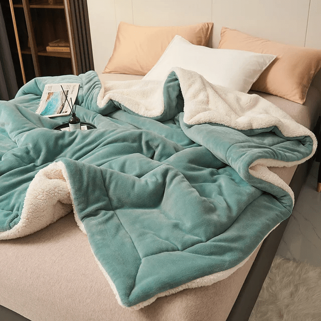 Luvikno | SOFTHUG LUXE – Plysj Flanell Fleece Teppel for Komfort & Stil