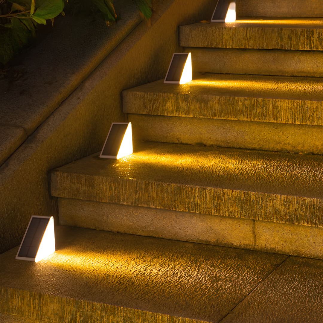 Utendørs solcelletrappelys med varmt LED-glow Luvikno