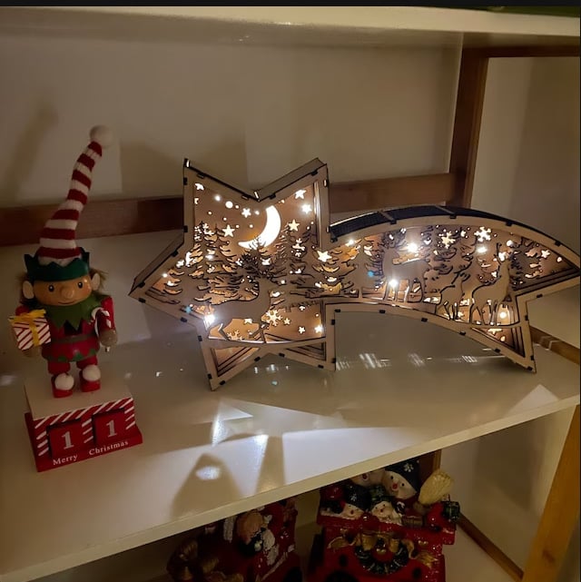 Luvikno | 🎅LED-juledekorasjoner i tre Julekrybbe Stjerneformet skrivebordlampe🌟