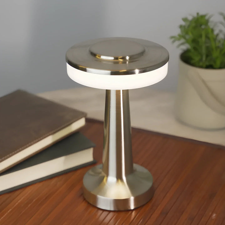 Luvikno | Trådlampe med oppladbart LED lys