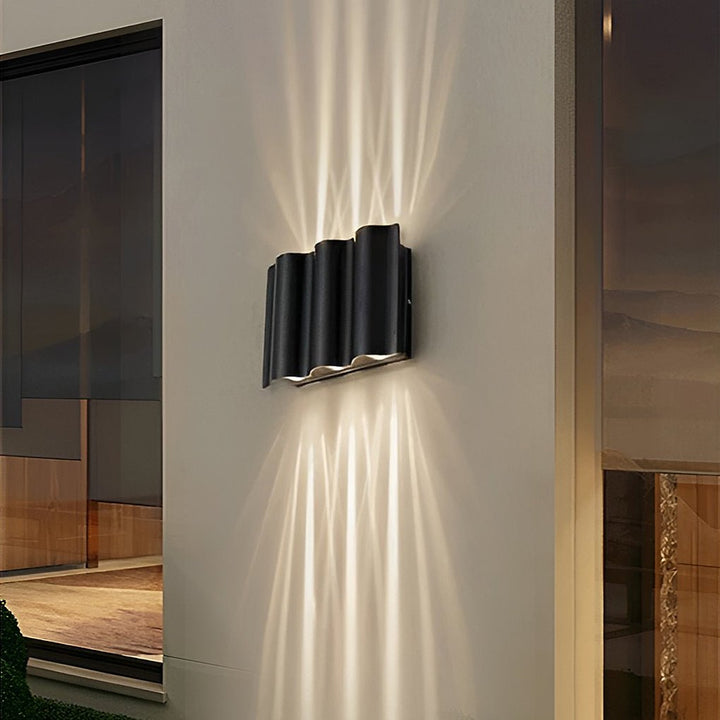 Utendørs svart LED vegglampe Luvikno