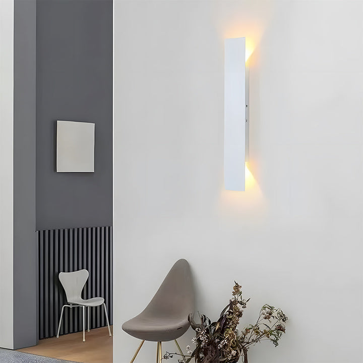 Utendørs vegglampe med moderne vanntett design Luvikno