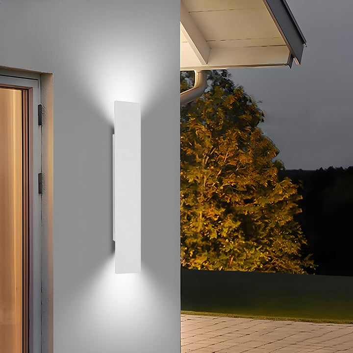 Utendørs vegglampe med moderne vanntett design Luvikno