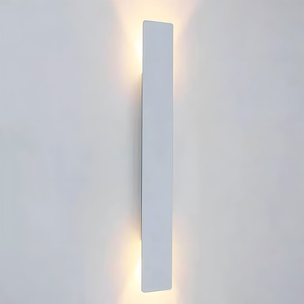 Utendørs vegglampe med moderne vanntett design Luvikno
