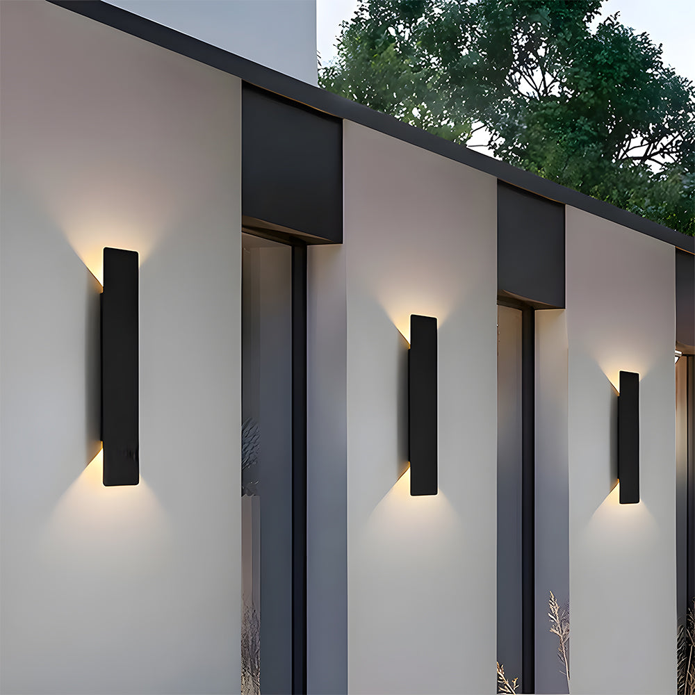 Utendørs vegglampe med moderne vanntett design Luvikno