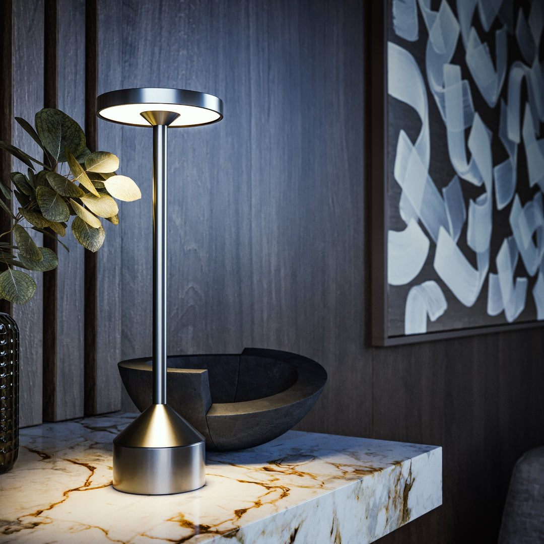 Luvikno | Stockholm Lighting: Elegant Trådløs Bordlampe med Dimmelysfunksjon