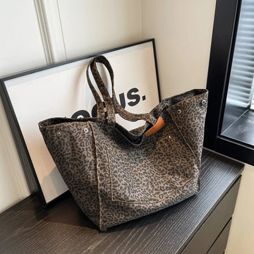 Luvik | Stilige skuldervesker med leopardmønster