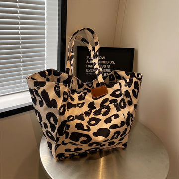 Luvik | Stilige skuldervesker med leopardmønster
