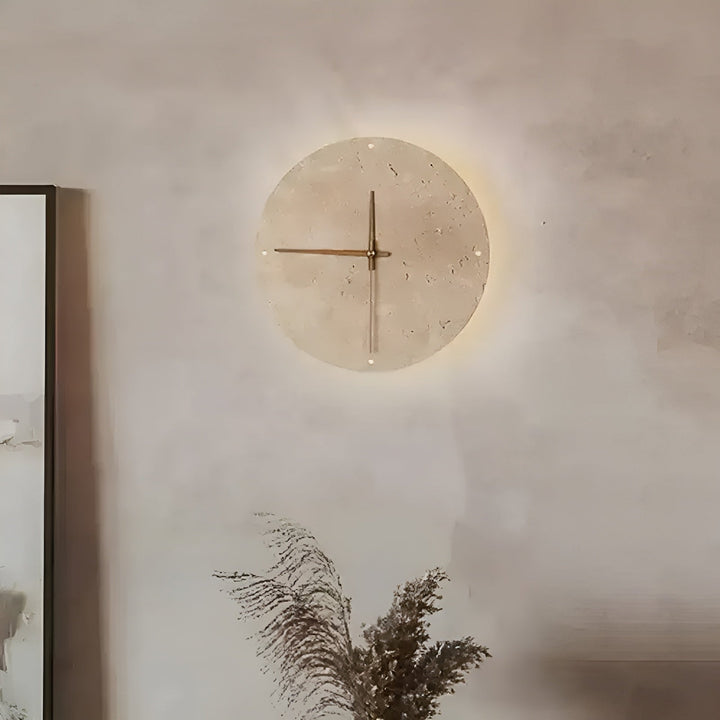 Travertine Veggklokke med LED Lys – Minimalistisk & Dekorativ | Høy- Kvalitets Naturlig Stein Klokke | Luvikno