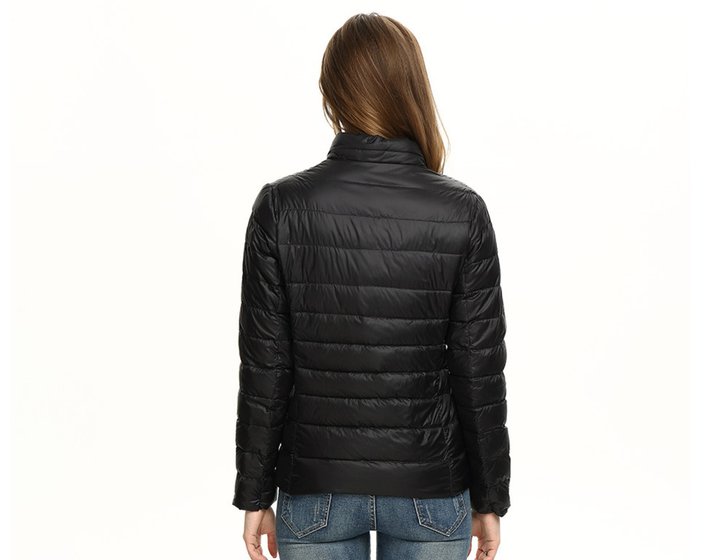 Lett dunjakke med urban eleganse