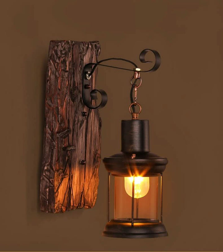Luvikno | Veritas Vegglampe – Glassylinder med Trebase & Moderne LED Design