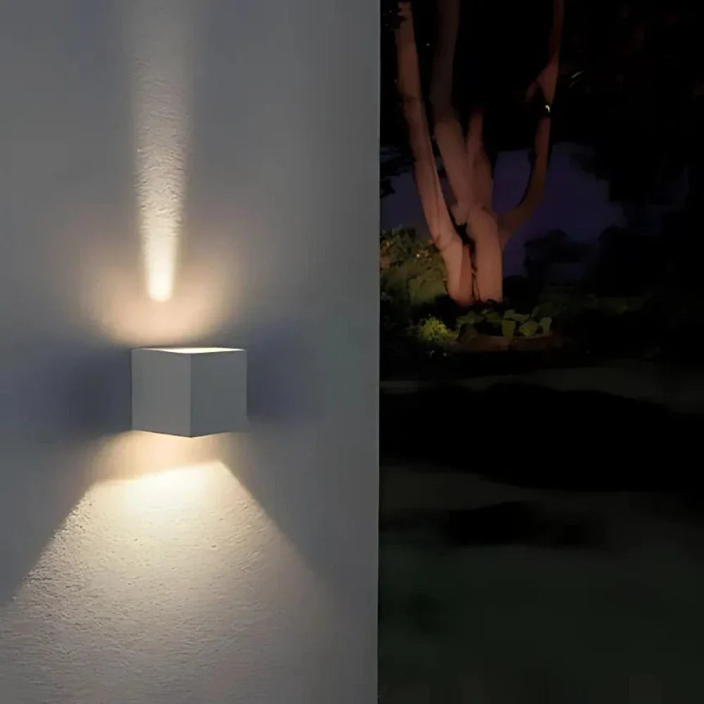 Vegglampe Svart Aluminium Justerbar Kubus LED Luvikno