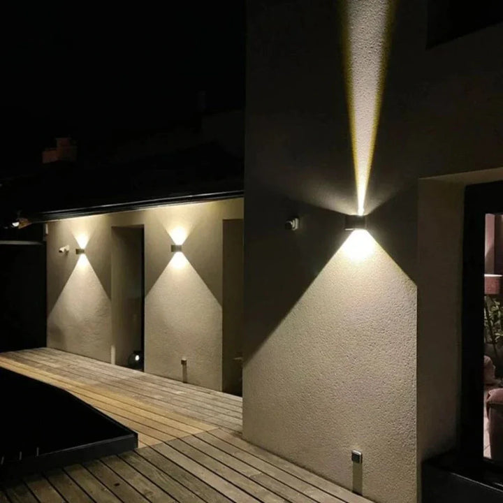 Vegglampe Svart Aluminium Justerbar Kubus LED Luvikno