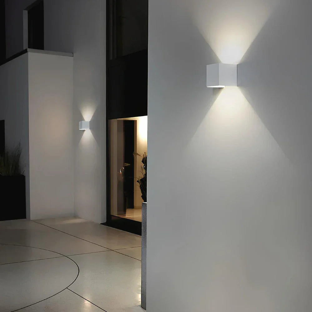 Vegglampe Svart Aluminium Justerbar Kubus LED Luvikno