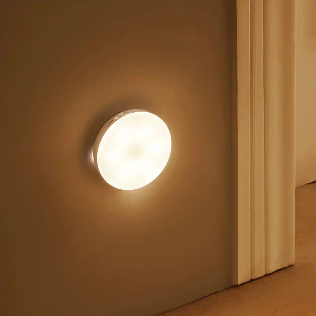 Luvikno | Oppladbar bevegelsessensor LED-lampe | Energisparende, USB-oppladbar og ideell for ganger, trapper, garderober og skap