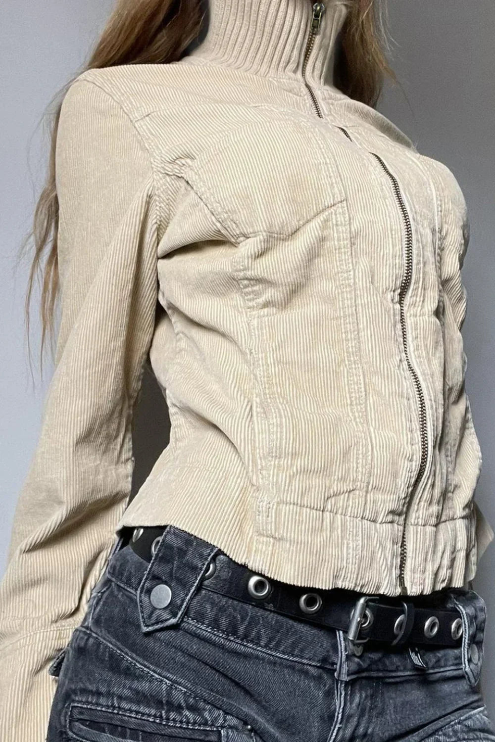 Luvik | Katutyylinen Käytännöllinen Pakkajakkara