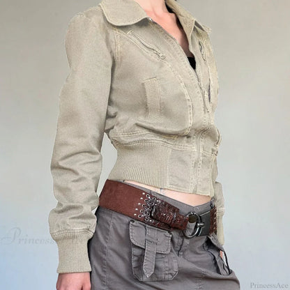 Luvik | Käytännöllinen vetoketjullinen Slim Fit taskutakki