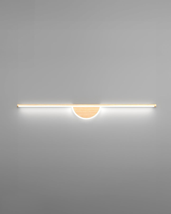 Luvikno | Moderne Vegglampe laget av Trebue